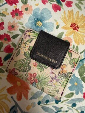 Tahari Wallet Flowers